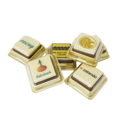 Logochocolaatjes in mono tray